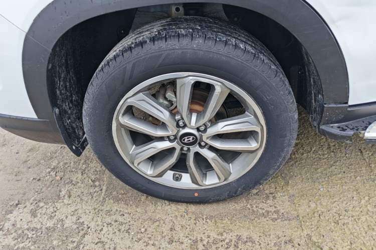 Used Hyundai ix35 2019 2.0L Automatic 2WD Zhiyong·Changxiang Edition China V Standard Right Rear Wheel Hub