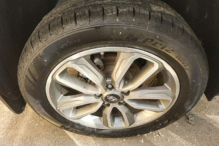 Used Hyundai ix35 2019 2.0L Automatic 2WD Zhiyong·Changxiang Edition China V Standard Right Rear Wheel Hub