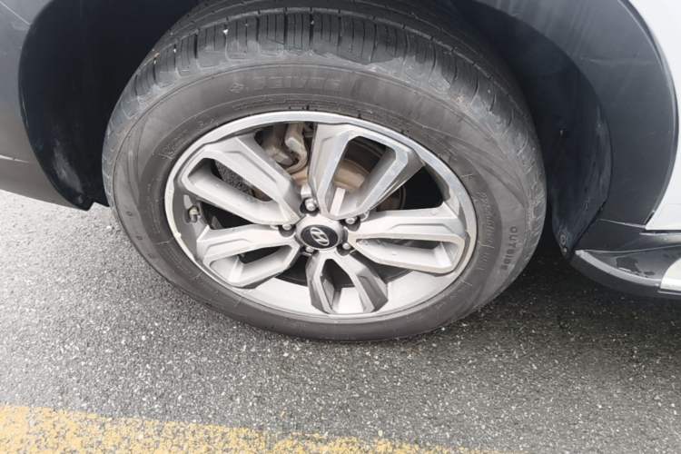 Used Hyundai ix35 2019 2.0L Automatic 2WD Zhiyong·Changxiang Edition China V Standard Right Rear Wheel Hub