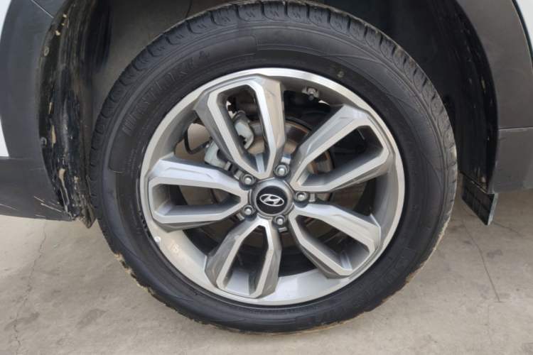 Used Hyundai ix35 2019 2.0L Automatic 2WD Zhiyong·Changxiang Edition China VI Standard Right Rear Wheel Hub