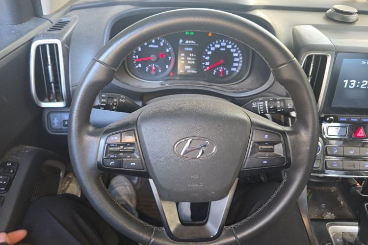 Used Hyundai ix35 2019 2.0L Automatic 2WD Zhiyong·Changxiang Edition China VI Standard Steering Wheel