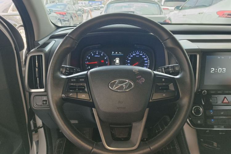 Used Hyundai ix35 2019 2.0L Automatic 2WD Zhiyong·Changxiang Edition China V Standard Steering Wheel