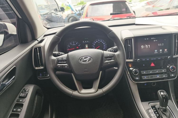 Used Hyundai ix35 2019 2.0L Automatic 2WD Zhiyong·Changxiang Edition China VI Standard Steering Wheel