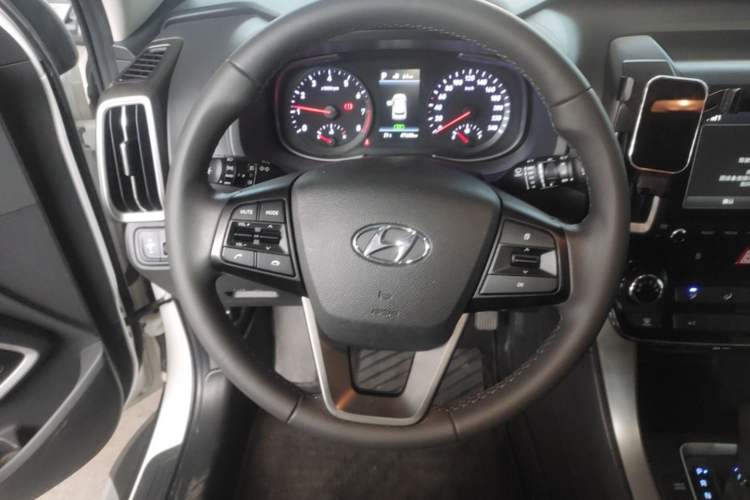 Used Hyundai ix35 2019 2.0L Automatic 2WD Zhiyong·Changxiang Edition China V Standard Steering Wheel