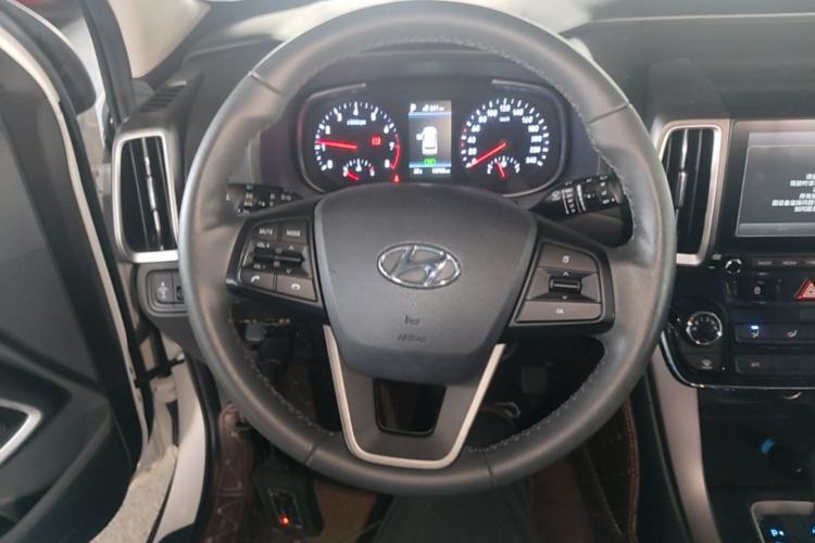 Used Hyundai ix35 2019 2.0L Automatic 2WD Zhiyong·Changxiang Edition China VI Standard Steering Wheel