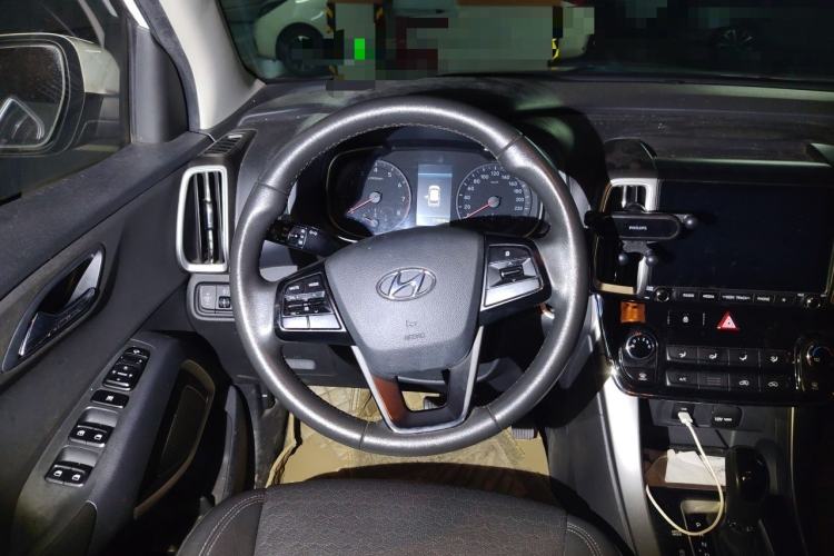 Used Hyundai ix35 2019 2.0L Automatic 2WD Zhiyong·Changxiang Edition China V Standard Steering Wheel