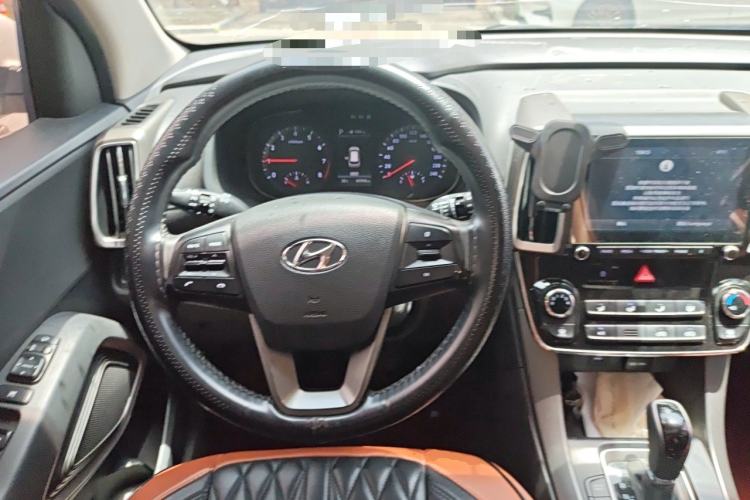 Used Hyundai ix35 2019 2.0L Automatic 2WD Zhiyong·Changxiang Edition China V Standard Steering Wheel