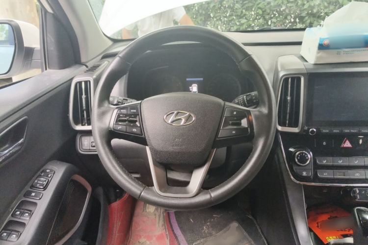 Used Hyundai ix35 2019 2.0L Automatic 2WD Zhiyong·Changxiang Edition China VI Standard Steering Wheel