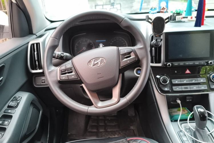 Used Hyundai ix35 2019 2.0L Automatic 2WD Zhiyong·Changxiang Edition China V Standard Steering Wheel