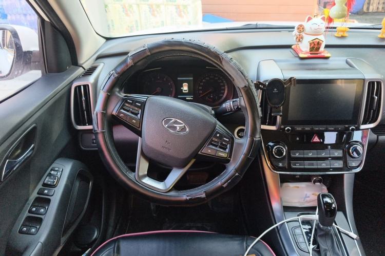 Used Hyundai ix35 2019 2.0L Automatic 2WD Zhiyong·Changxiang Edition China V Standard Steering Wheel