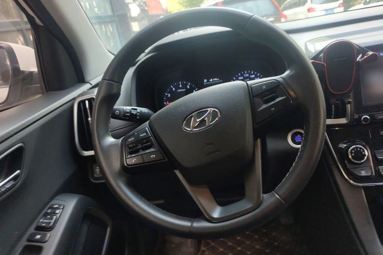 Used Hyundai ix35 2019 2.0L Automatic 2WD Zhiyong·Changxiang Edition China VI Standard Steering Wheel