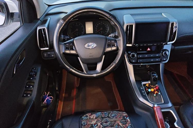 Used Hyundai ix35 2019 2.0L Automatic 2WD Zhiyong·Changxiang Edition China V Standard Steering Wheel