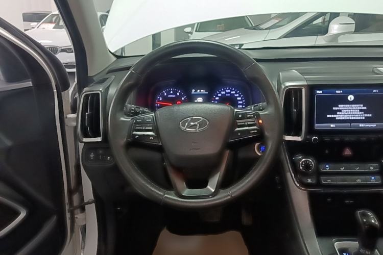 Used Hyundai ix35 2019 2.0L Automatic 2WD Zhiyong·Changxiang Edition China VI Standard Steering Wheel