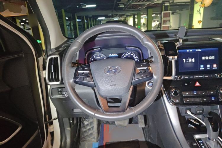 Used Hyundai ix35 2019 2.0L Automatic 2WD Zhiyong·Changxiang Edition China VI Standard Steering Wheel