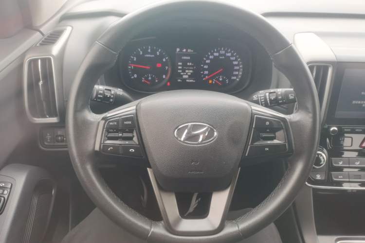Used Hyundai ix35 2019 2.0L Automatic 2WD Zhiyong·Changxiang Edition China V Standard Steering Wheel