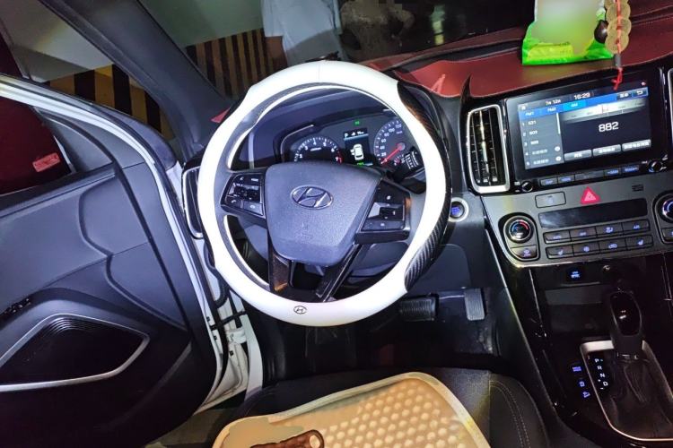 Used Hyundai ix35 2019 1.4T DCT Two-Wheel Drive Smart & Enjoyment Version China V Standard Steering Wheel