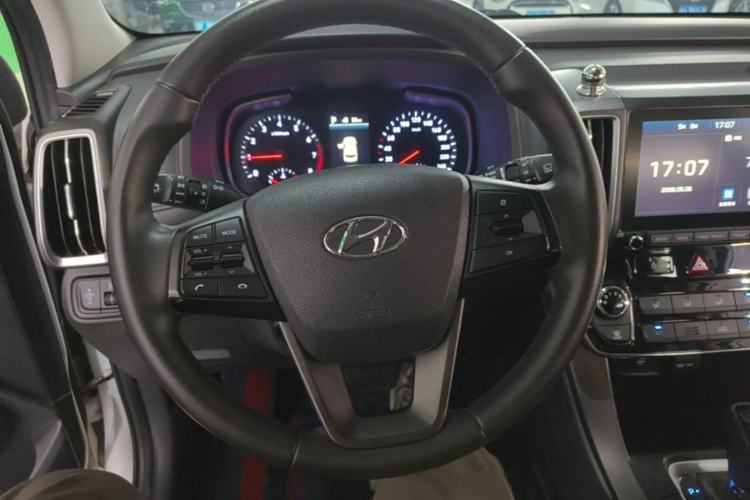 Used Hyundai ix35 2019 2.0L Automatic 2WD Zhiyong·Changxiang Edition China VI Standard Steering Wheel