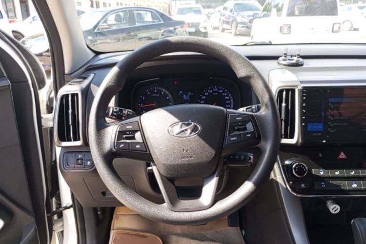 Used Hyundai ix35 2019 2.0L Automatic 2WD Zhiyong·Changzhi Edition China V Standard Steering Wheel