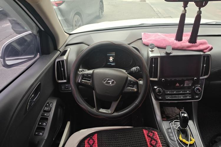 Used Hyundai ix35 2019 2.0L Automatic 2WD Zhiyong·Changxiang Edition China VI Standard Steering Wheel