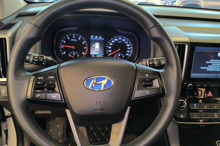 Used Hyundai ix35 2019 2.0L Automatic 2WD Zhiyong·Changxiang Edition China V Standard Steering Wheel