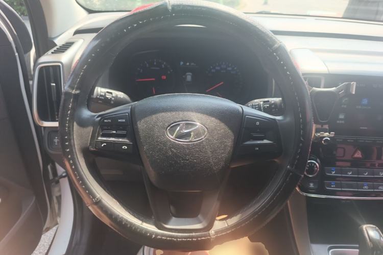 Used Hyundai ix35 2019 2.0L Automatic 2WD Zhiyong·Changxiang Edition China V Standard Steering Wheel