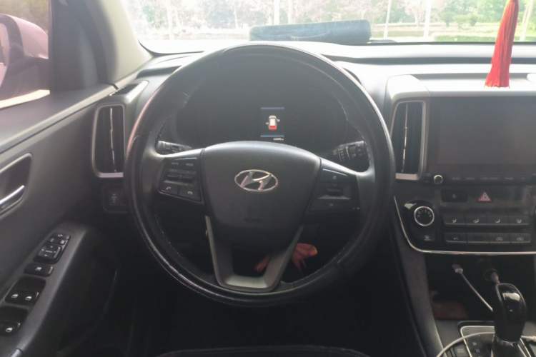 Used Hyundai ix35 2019 2.0L Automatic 2WD Zhiyong·Changxiang Edition China VI Standard Steering Wheel