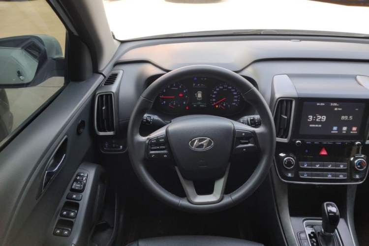 Used Hyundai ix35 2019 2.0L Automatic 2WD Zhiyong·Changxiang Edition China VI Standard Steering Wheel