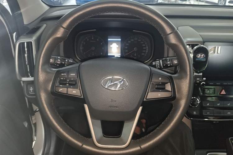 Used Hyundai ix35 2019 2.0L Automatic 2WD Zhiyong·Changxiang Edition China VI Standard Steering Wheel