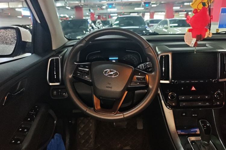 Used Hyundai ix35 2019 2.0L Automatic 2WD Zhiyong·Changxiang Edition China VI Standard Steering Wheel