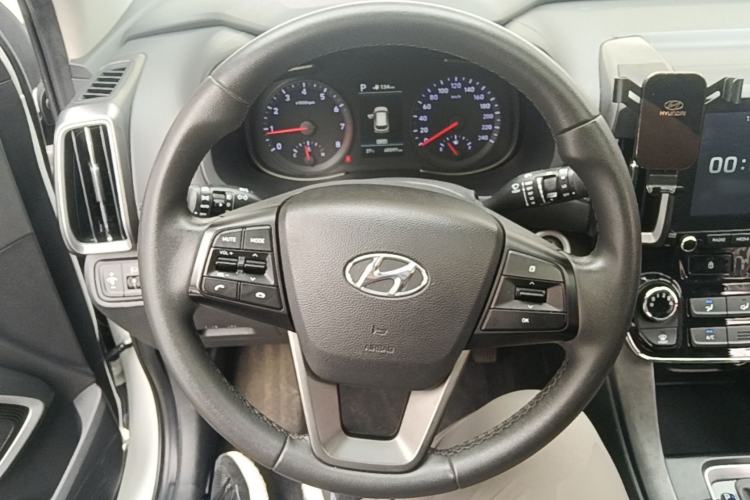 Used Hyundai ix35 2019 2.0L Automatic 2WD Zhiyong·Changxiang Edition China VI Standard Steering Wheel