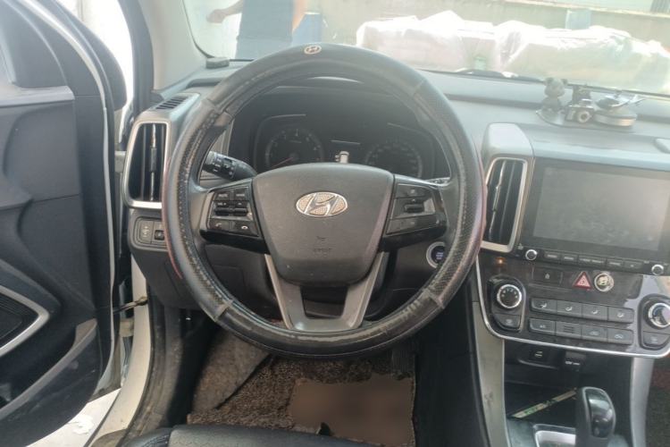Used Hyundai ix35 2019 2.0L Automatic 2WD Zhiyong·Changxiang Edition China V Standard Steering Wheel