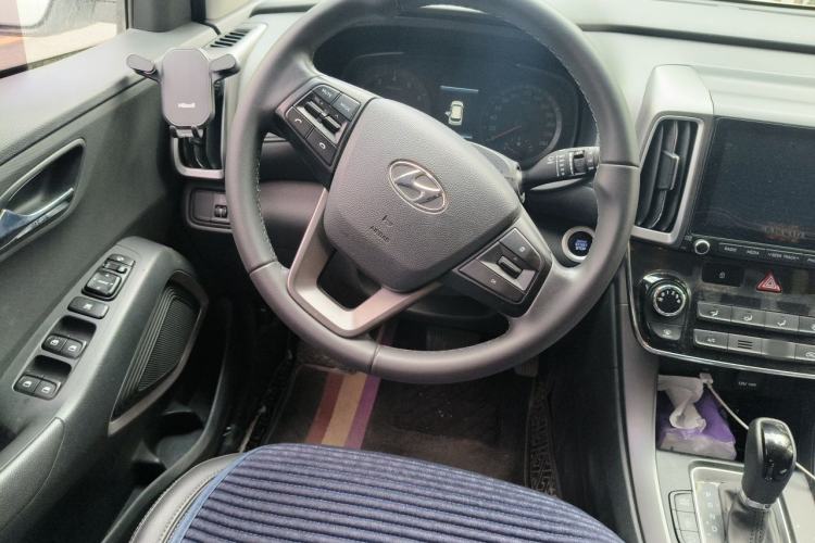 Used Hyundai ix35 2019 2.0L Automatic 2WD Zhiyong·Changxiang Edition China V Standard Steering Wheel