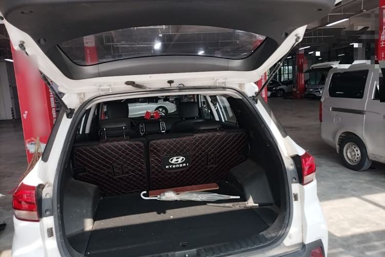 Used Hyundai ix35 2019 2.0L Automatic 2WD Zhiyong·Changxiang Edition China VI Standard Trunk