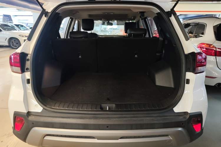 Used Hyundai ix35 2019 2.0L Automatic 2WD Zhiyong·Changxiang Edition China V Standard Trunk