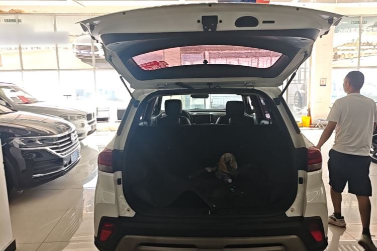 Used Hyundai ix35 2019 2.0L Automatic 2WD Zhiyong·Changxiang Edition China VI Standard Trunk