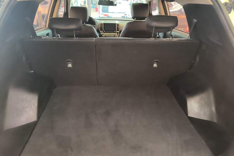 Used Hyundai ix35 2019 2.0L Automatic 2WD Zhiyong·Changxiang Edition China V Standard Trunk