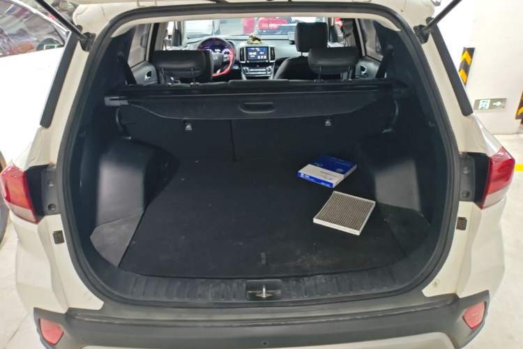Used Hyundai ix35 2019 2.0L Automatic 2WD Zhiyong·Changxiang Edition China VI Standard Trunk