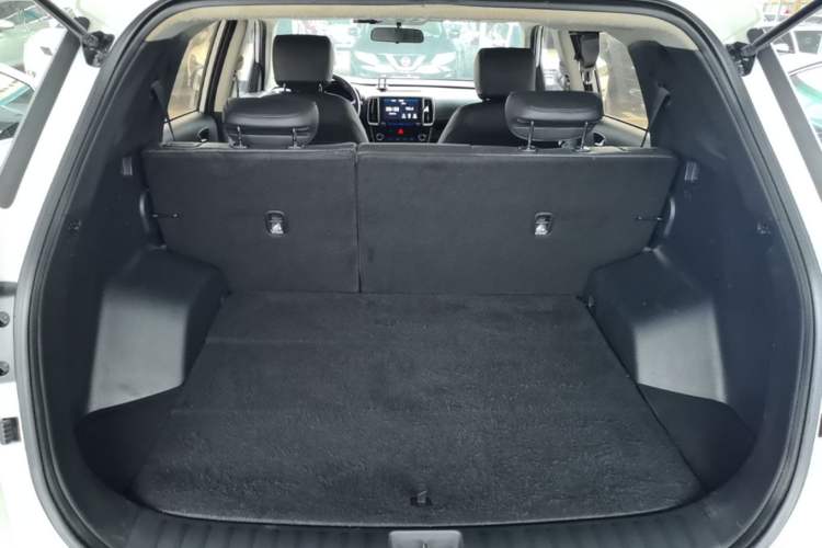 Used Hyundai ix35 2019 2.0L Automatic 2WD Zhiyong·Changxiang Edition China V Standard Trunk
