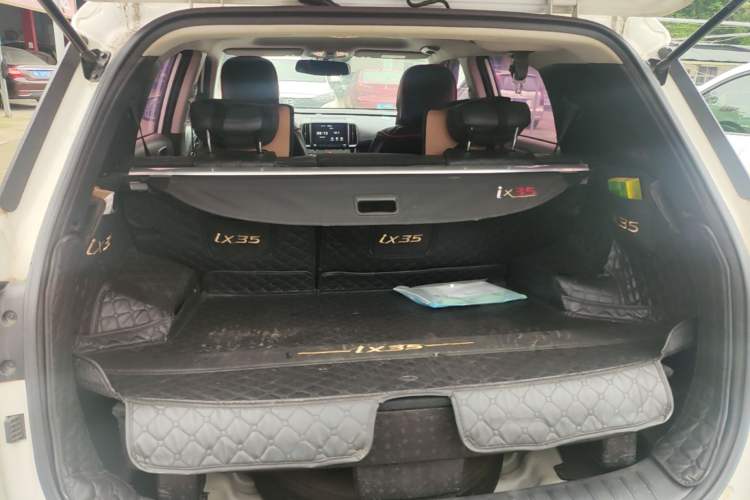 Used Hyundai ix35 2019 2.0L Automatic 2WD Zhiyong·Changxiang Edition China VI Standard Trunk