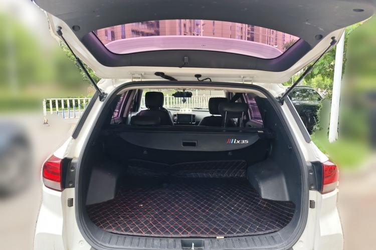 Used Hyundai ix35 2019 2.0L Automatic 2WD Zhiyong·Changxiang Edition China VI Standard Trunk