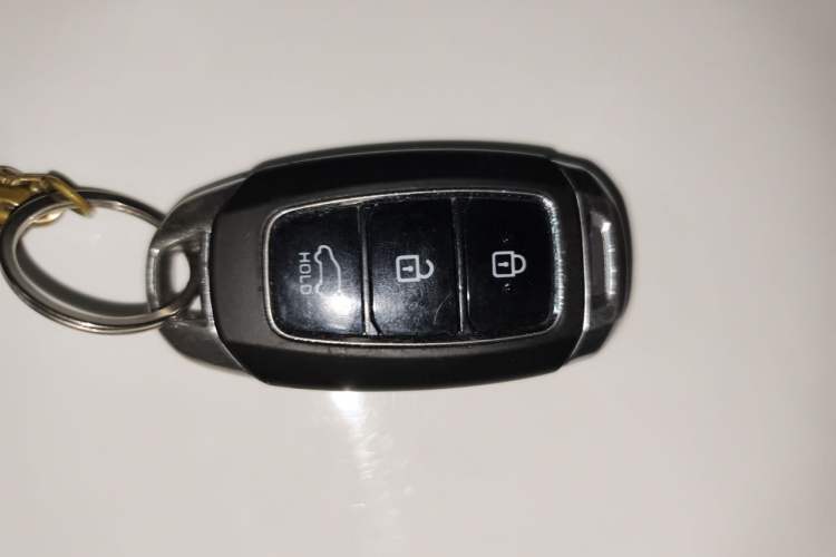 Used Hyundai ix35 2019 2.0L Automatic 2WD Zhiyong·Changxiang Edition China V Standard Vehicle Key
