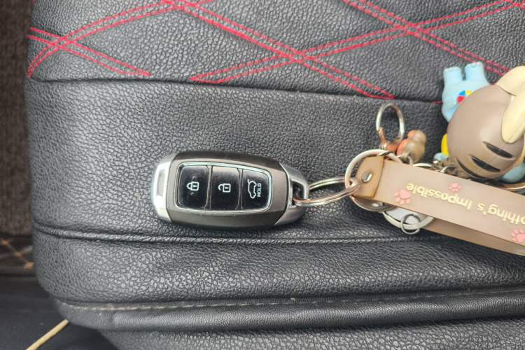 Used Hyundai ix35 2019 2.0L Automatic 2WD Zhiyong·Changxiang Edition China V Standard Vehicle Key