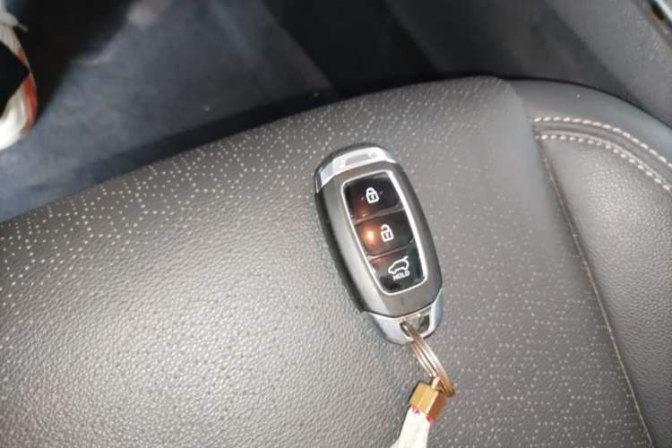Used Hyundai ix35 2019 2.0L Automatic 2WD Zhiyong·Changxiang Edition China VI Standard Vehicle Key