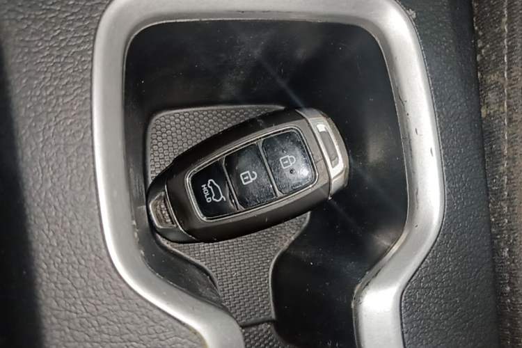 Used Hyundai ix35 2019 2.0L Automatic 2WD Zhiyong·Changxiang Edition China VI Standard Vehicle Key