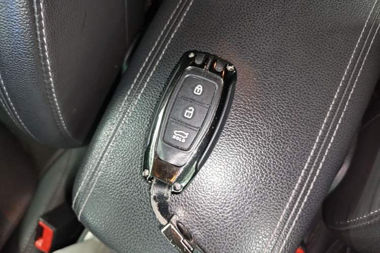 Used Hyundai ix35 2019 2.0L Automatic 2WD Zhiyong·Changxiang Edition China VI Standard Vehicle Key