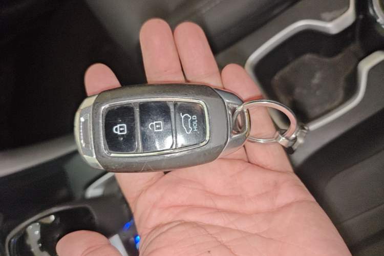 Used Hyundai ix35 2019 2.0L Automatic 2WD Zhiyong·Changxiang Edition China VI Standard Vehicle Key