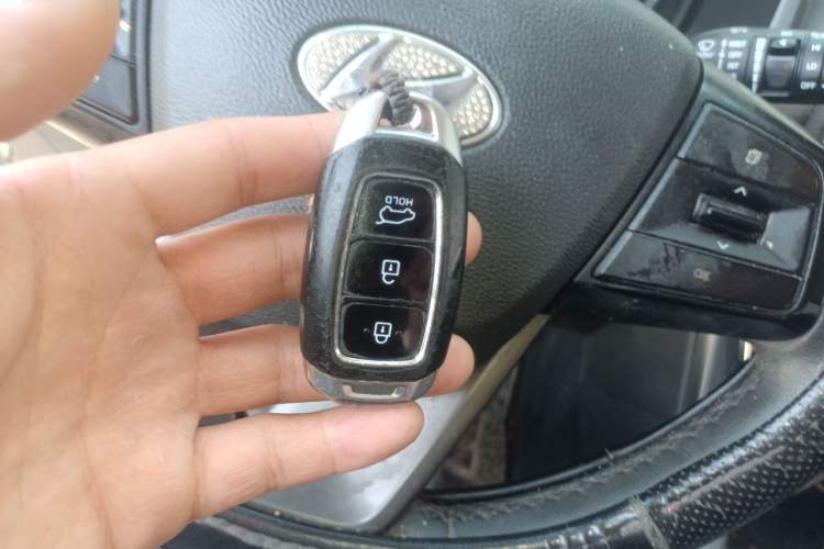 Used Hyundai ix35 2019 2.0L Automatic 2WD Zhiyong·Changxiang Edition China V Standard Vehicle Key
