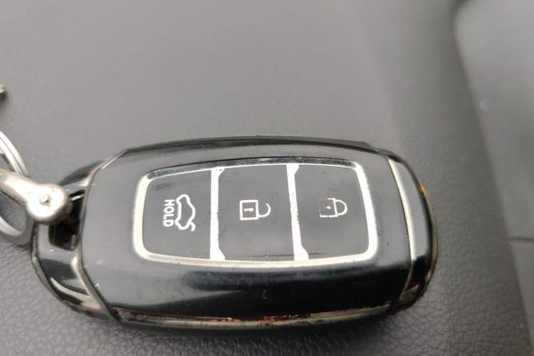 Used Hyundai ix35 2019 2.0L Automatic 2WD Zhiyong·Changxiang Edition China VI Standard Vehicle Key