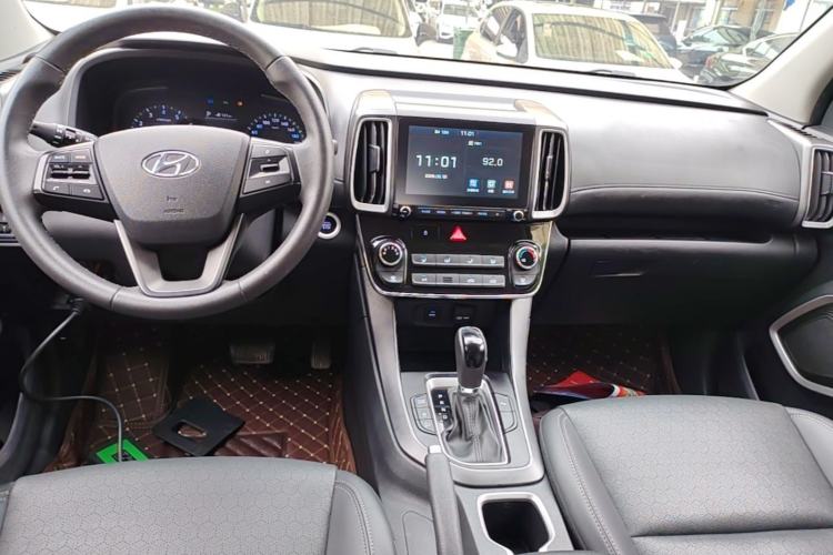 Used Hyundai ix35 2020 2.0L Automatic 2WD Zhiyong·Changxiang Edition Center Console