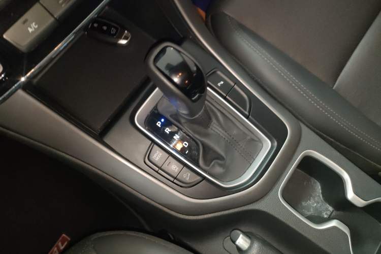 Used Hyundai ix35 2020 2.0L Automatic 2WD Zhiyong·Changxiang Edition Gear Lever